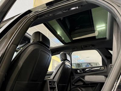 2020 Porsche Cayenne — photo 8 view