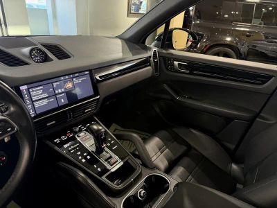 2020 Porsche Cayenne — photo 15 view