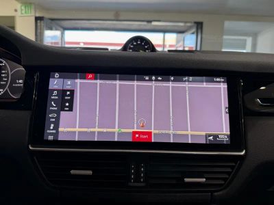 2020 Porsche Cayenne — photo 17 view