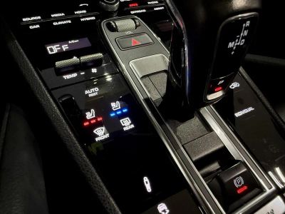 2020 Porsche Cayenne — photo 21 view
