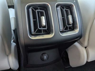 2026 Kia Sorento — photo 17 view