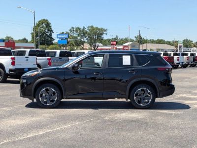 2024 Nissan Rogue — side profile view