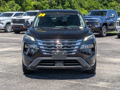 2024 Nissan Rogue — photo 8 view