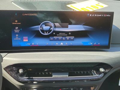 2026 BMW 4 Series — photo 20 view