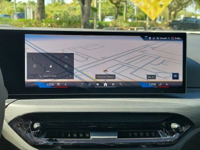 2026 BMW 4 Series — photo 22 view