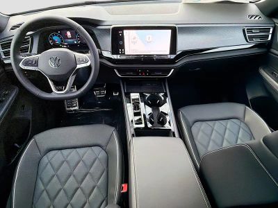 2026 Volkswagen Atlas Cross Sport — photo 16 view