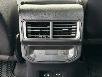 2026 Volkswagen Atlas Cross Sport — photo 20 view