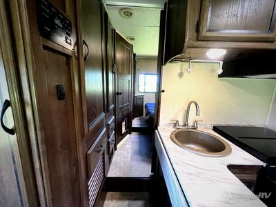 2019 Coachmen Freelander - Photo 15