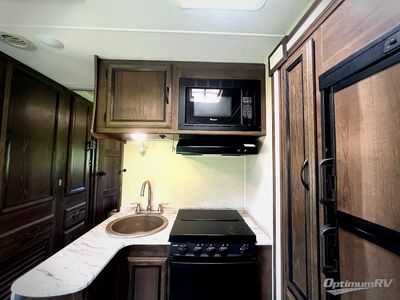 2019 Coachmen Freelander - Photo 13