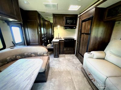 2019 Coachmen Freelander - Photo 19