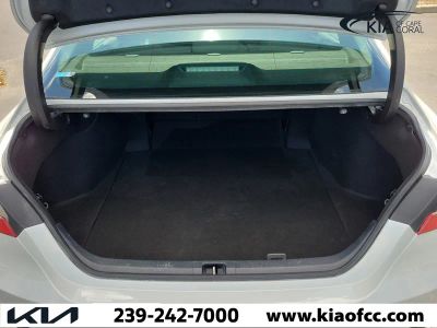 2022 Toyota Camry — photo 11 view