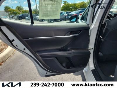 2022 Toyota Camry — photo 14 view