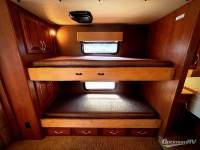 2012 Fleetwood Discovery - Photo 17