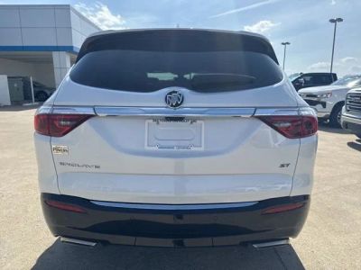 2024 Buick Enclave — detail view