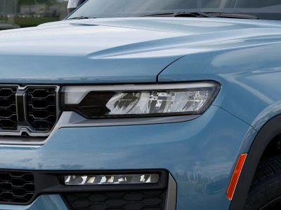 2026 Jeep Grand Cherokee — photo 10 view
