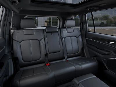 2026 Jeep Grand Cherokee — photo 15 view