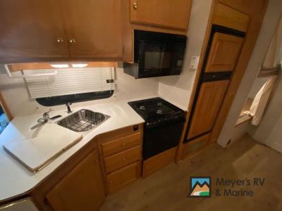 2002 Glendale Titanium — photo 10 view