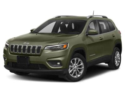 2021 Jeep Cherokee Limited in Olive Green Pearlcoat — front three-quarter view