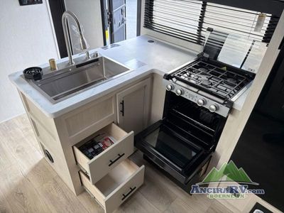 2026 Forest River RV Cherokee Rogue Armored - Photo 10