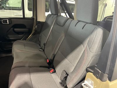 2025 Jeep Wrangler — photo 18 view