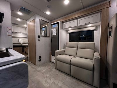 2026 Thor Motor Coach CHATEAU SPRINTER - Photo 6