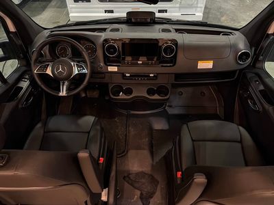 2026 Thor Motor Coach CHATEAU SPRINTER - Photo 2
