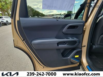 2027 Kia Telluride Hybrid - Photo 15
