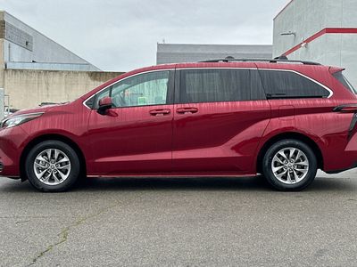 2022 Toyota Sienna - Photo 9