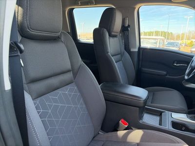 2025 Nissan Frontier - Photo 19