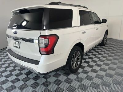 2018 Ford Expedition — interior view