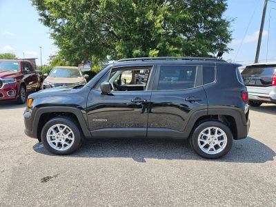 2022 Jeep Renegade — interior view