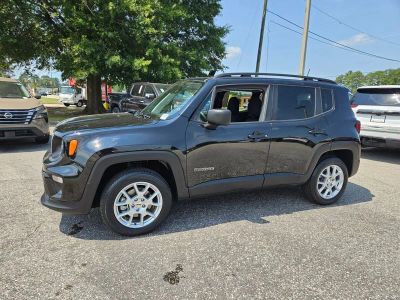 2022 Jeep Renegade — rear three-quarter view