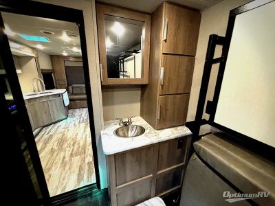 2021 Grand Design Imagine XLS — photo 15 view