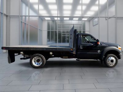 2015 Ford F-550SD — interior view