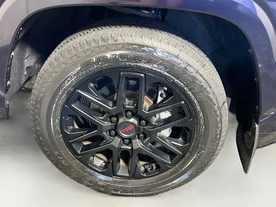2023 Toyota Tundra — photo 11 view