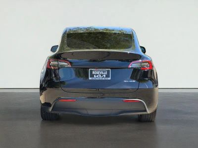 2023 Tesla MODEL Y — detail view