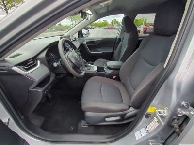 2022 Toyota RAV4 Hybrid - Photo 8