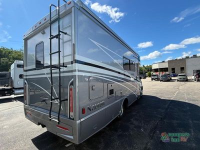 2020 Winnebago Navion — photo 8 view