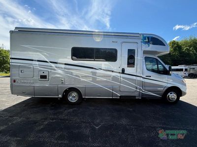 2020 Winnebago Navion — detail view