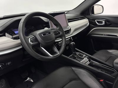 2025 Jeep Compass - Photo 8