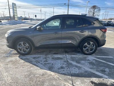 2025 Ford Escape ST-Line — photo 8 view