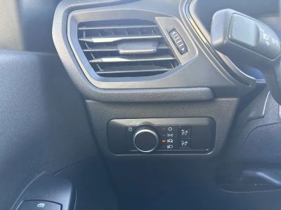 2025 Ford Escape ST-Line — photo 12 view