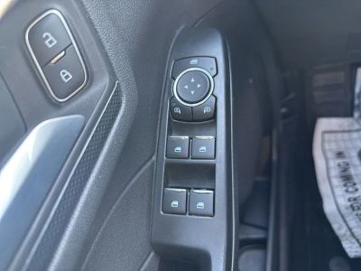 2025 Ford Escape ST-Line — photo 11 view