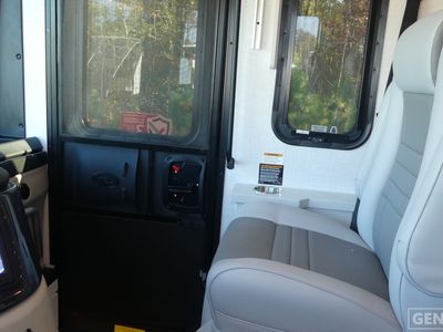 2026 Fleetwood Frontier - Photo 10