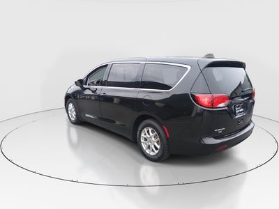 2023 Chrysler Voyager - Photo 5