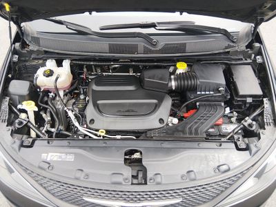 2023 Chrysler Voyager - Photo 9