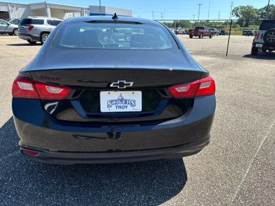 2016 Chevrolet Malibu - Photo 4