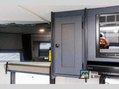 2026 Coachmen RV Apex Ultra-Lite - Photo 17