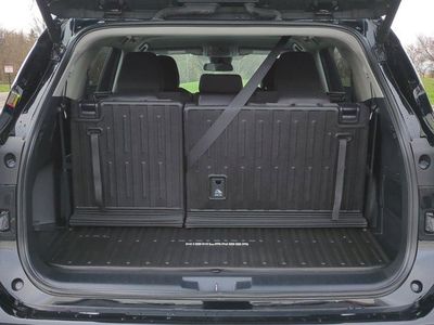 2024 Toyota Highlander — photo 16 view