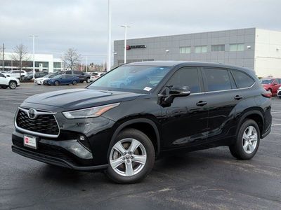 2024 Toyota Highlander — side profile view